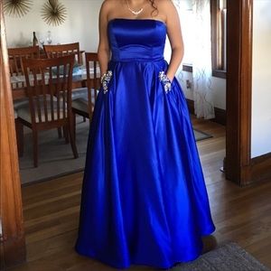 Beautiful Sherri Hill Prom Dress